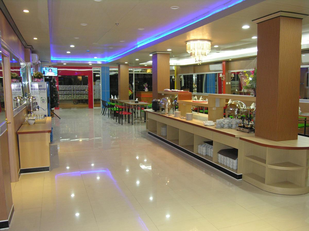 Hotel Delima Banjarmasin  Exterior photo